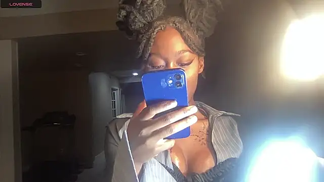 maskedgirl5005 online show from 28, 9, 2025