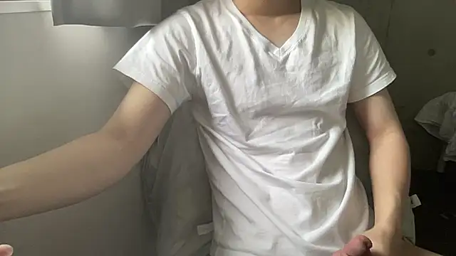 Snapshot of Lotus_boy chatting on 9, 3, 2026 Lotus boy online show from 9, 3, 2026