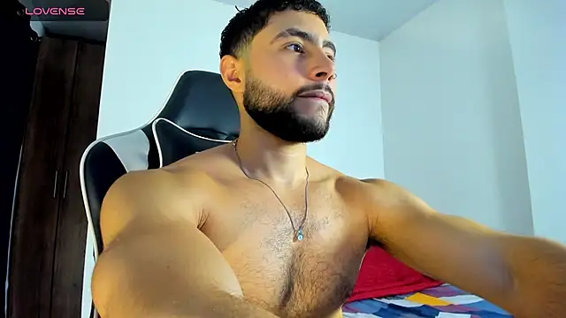 Snapshot of bryan_mugn chatting on 29, 9, 2025 bryan mugn online show from 29, 9, 2025