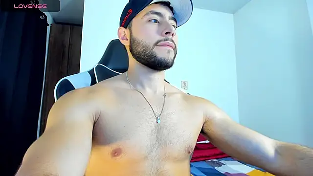 Snapshot of bryan_mugn chatting on 17, 10, 2025 bryan mugn online show from 17, 10, 2025