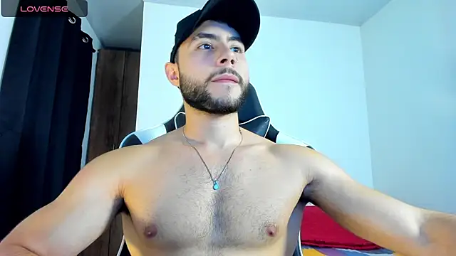 Snapshot of bryan_mugn chatting on 1, 11, 2025 bryan mugn online show from 1, 11, 2025