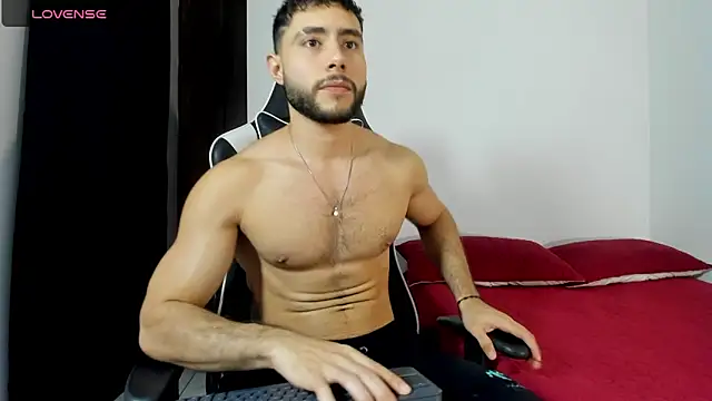 Snapshot of bryan_mugn chatting on 19, 11, 2025 bryan mugn online show from 19, 11, 2025