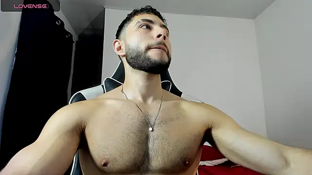 Snapshot of bryan_mugn chatting on 30, 11, 2025 bryan mugn online show from 30, 11, 2025