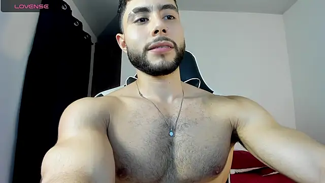 Snapshot of bryan_mugn chatting on 4, 12, 2025 bryan mugn online show from 4, 12, 2025