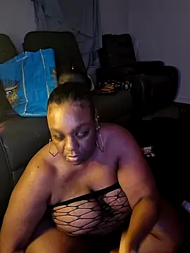 Snapshot of Thickkemzz41 chatting on 22, 4, 2026 Thickkemzz41 online show from 22, 4, 2026