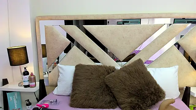 ximena vasquez8 online show from 1, 3, 2026