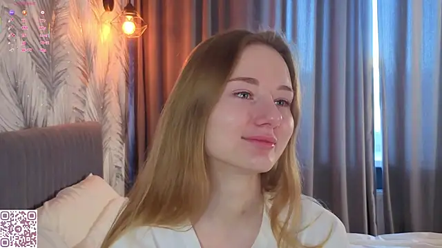 ElvinaRose online show from 13, 4, 2026