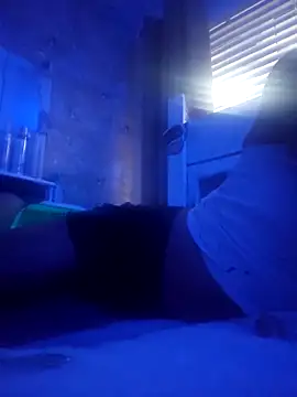 Snapshot of Tannedtattooed69 chatting on 29, 9, 2025 Tannedtattooed69 online show from 29, 9, 2025