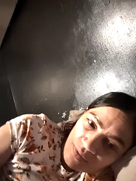 Snapshot of butterflykhash89 chatting on 22, 11, 2025 butterflykhash89 online show from 22, 11, 2025