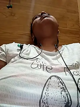 Snapshot of Cute_Amiya chatting on 15, 9, 2025 Cute Amiya online show from 15, 9, 2025