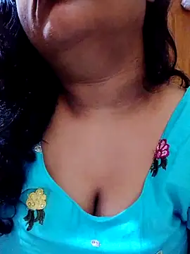 Snapshot of Cute_Amiya chatting on 7, 11, 2025 Cute Amiya online show from 7, 11, 2025