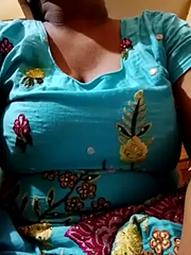 Snapshot of Cute_Amiya chatting on 7, 11, 2025 Cute Amiya online show from 7, 11, 2025