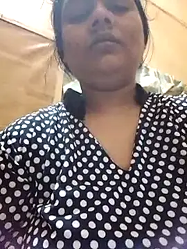 Snapshot of Cute_Amiya chatting on 9, 11, 2025 Cute Amiya online show from 9, 11, 2025