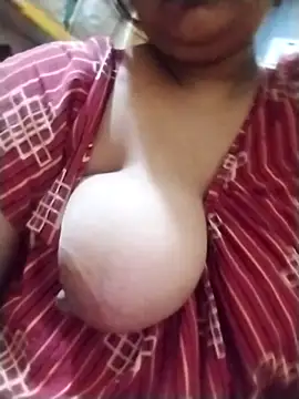 Snapshot of Cute_Amiya chatting on 14, 11, 2025 Cute Amiya online show from 14, 11, 2025