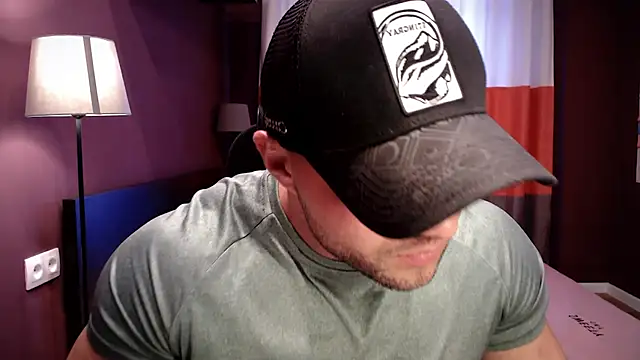 Snapshot of RikAdlerr chatting on 28, 11, 2025 RikAdlerr online show from 28, 11, 2025