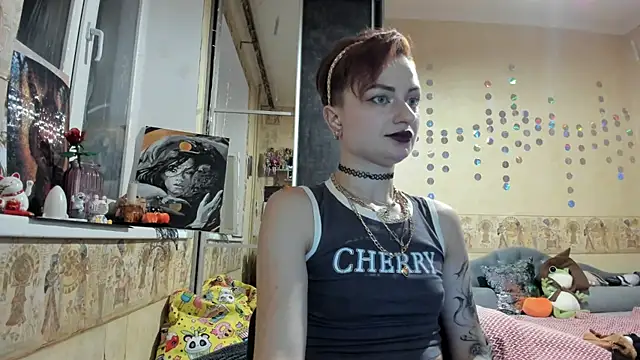 Snapshot of WatsonMi chatting on 19, 11, 2025 WatsonMi online show from 19, 11, 2025