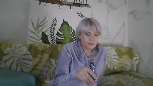 Catty Lady online show from 18, 12, 2025