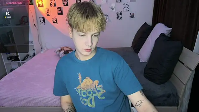 Snapshot of olivertasty chatting on 15, 9, 2025 olivertasty online show from 15, 9, 2025