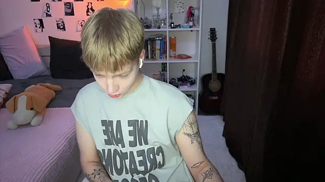 Snapshot of olivertasty chatting on 30, 9, 2025 olivertasty online show from 30, 9, 2025