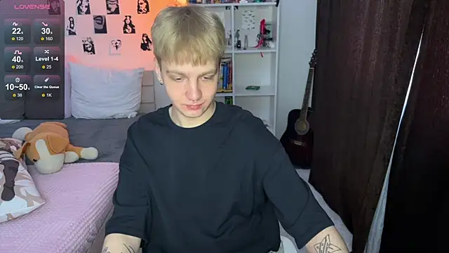 Snapshot of olivertasty chatting on 11, 10, 2025 olivertasty online show from 11, 10, 2025