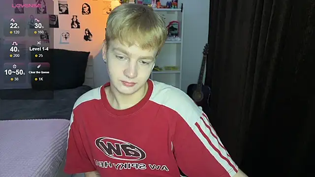 Snapshot of olivertasty chatting on 15, 10, 2025 olivertasty online show from 15, 10, 2025