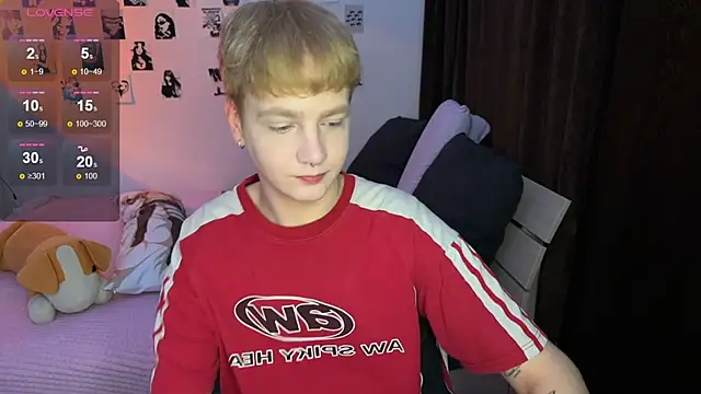 Snapshot of olivertasty chatting on 18, 10, 2025 olivertasty online show from 18, 10, 2025