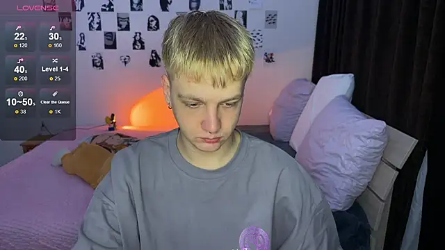 Snapshot of olivertasty chatting on 22, 10, 2025 olivertasty online show from 22, 10, 2025