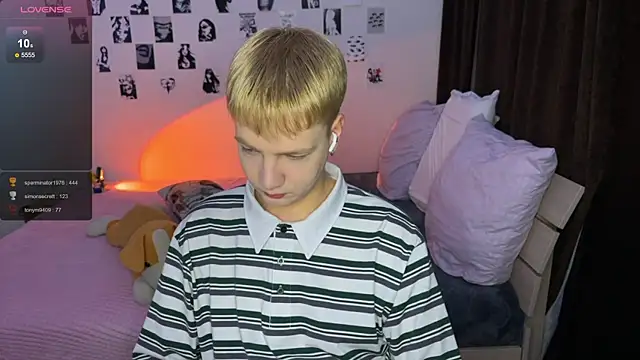 Snapshot of olivertasty chatting on 23, 10, 2025 olivertasty online show from 23, 10, 2025