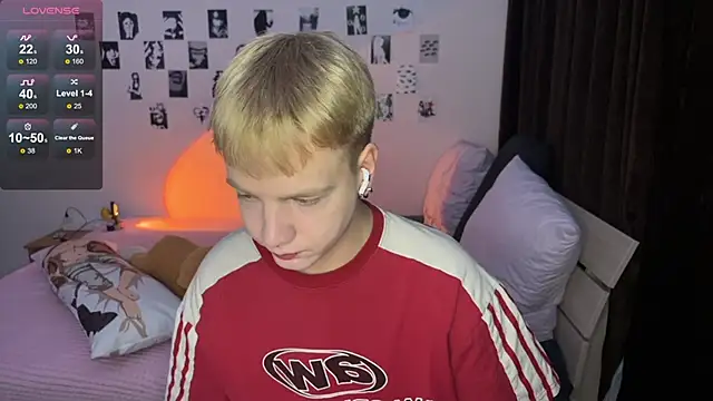 Snapshot of olivertasty chatting on 26, 10, 2025 olivertasty online show from 26, 10, 2025