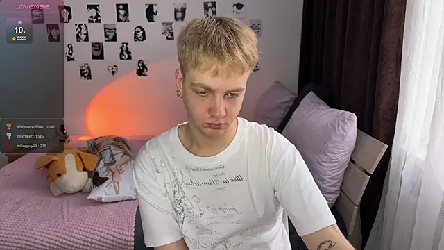 Snapshot of olivertasty chatting on 29, 10, 2025 olivertasty online show from 29, 10, 2025