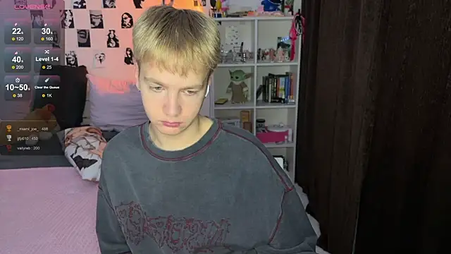 Snapshot of olivertasty chatting on 12, 11, 2025 olivertasty online show from 12, 11, 2025