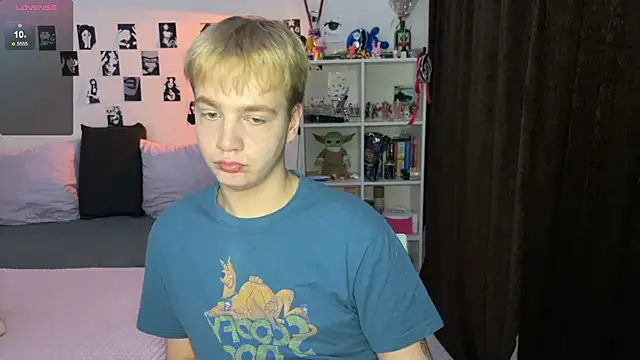 Snapshot of olivertasty chatting on 29, 11, 2025 olivertasty online show from 29, 11, 2025