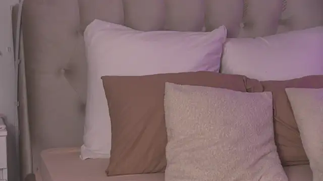 miamunn online show from 15, 4, 2026