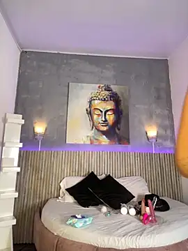 Saracooper   online show from 24, 9, 2025