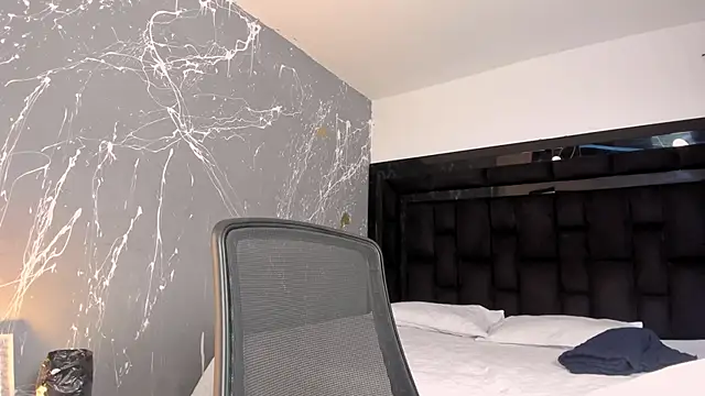 ZoeWestt online show from 20, 10, 2025