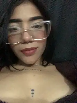 Snapshot of ElaRose_12 chatting on 27, 10, 2025 ElaRose 12 online show from 27, 10, 2025