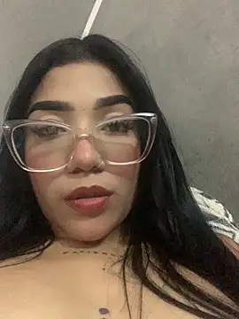 Snapshot of ElaRose_12 chatting on 7, 11, 2025 ElaRose 12 online show from 7, 11, 2025