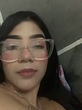 Snapshot of ElaRose_12 chatting on 25, 11, 2025 ElaRose 12 online show from 25, 11, 2025