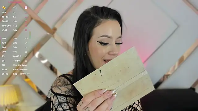 Mariee rosee online show from 19, 9, 2025