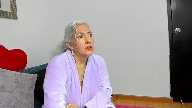 Snapshot of marilyn70 chatting on 16, 11, 2025 marilyn70 online show from 16, 11, 2025