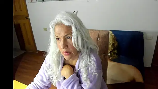 Snapshot of marilyn70 chatting on 21, 7, 2026 marilyn70 online show from 21, 7, 2026