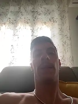 Lucamilano1991 online show from 5, 4, 2026