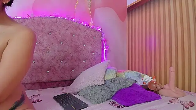 violet taylor  online show from 9, 2, 2026