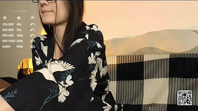 Snapshot of OdelynBagge chatting on 29, 10, 2025 OdelynBagge online show from 29, 10, 2025