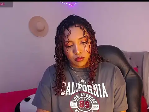 Snapshot of warisg__ chatting on 6, 11, 2025 warisg online show from 6, 11, 2025