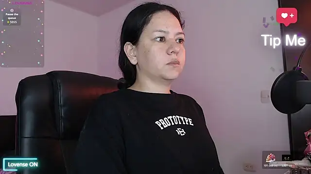 Abbyjoness21 online show from 24, 11, 2025