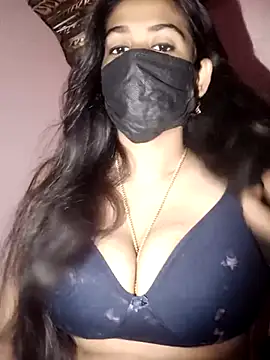 umairahaasan 1 online show from 27, 10, 2025