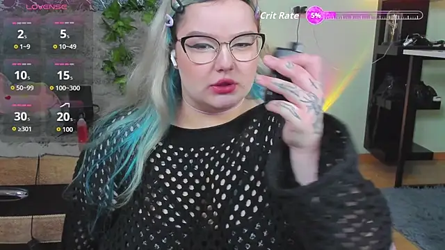 Snapshot of _CandyM1lky_ chatting on 10, 11, 2025 CandyM1lky online show from 10, 11, 2025