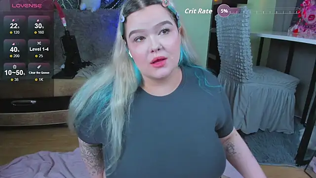 Snapshot of _CandyM1lky_ chatting on 21, 11, 2025 CandyM1lky online show from 21, 11, 2025