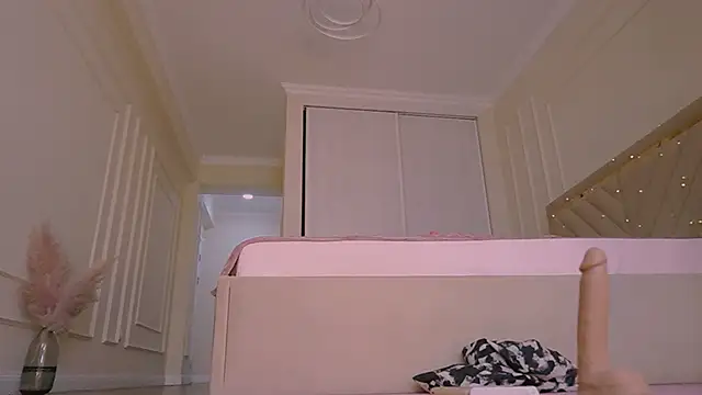 lori leen  online show from 23, 4, 2026